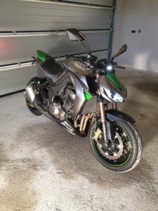 Kawasaki_z1000_1